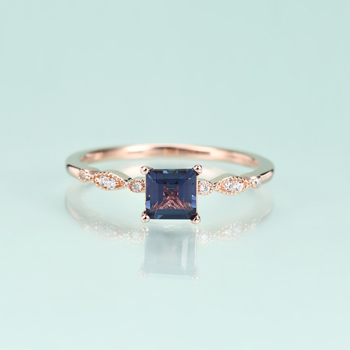 Bravve emerald cut gemstone ring